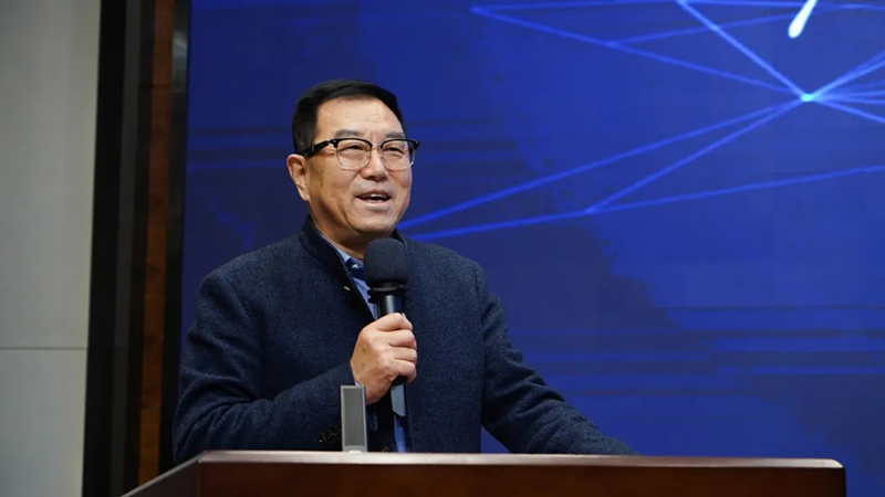 融智迭變 聚勢拓新丨智慧產(chǎn)業(yè)集團(tuán)2025年創(chuàng)新發(fā)展啟動大會順利召開